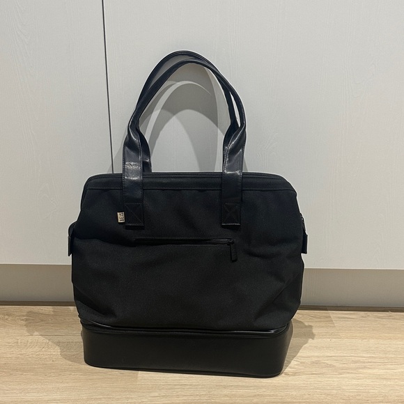 BEIS Handbags - Beis weekender bag